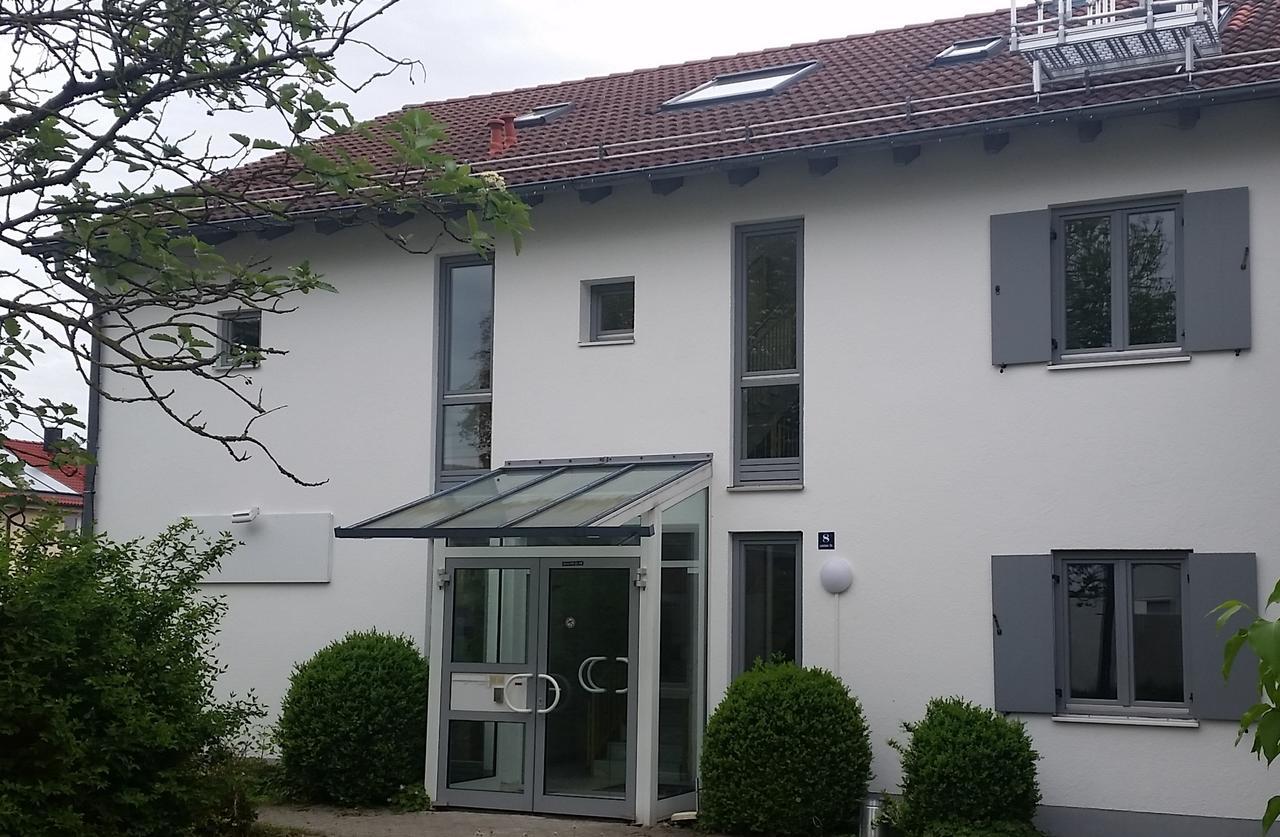 Novitel Pension Pliening - Muenchen Messe Dış mekan fotoğraf